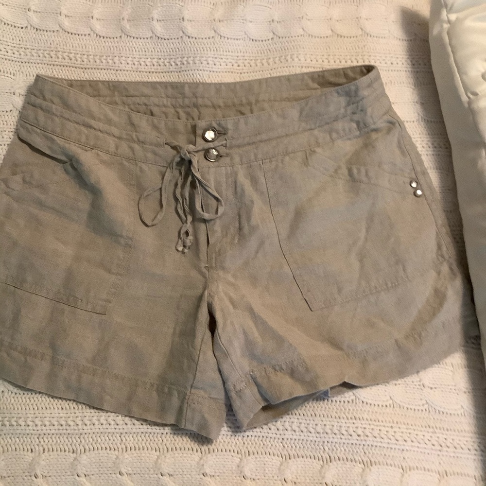 Ink linen studded shorts